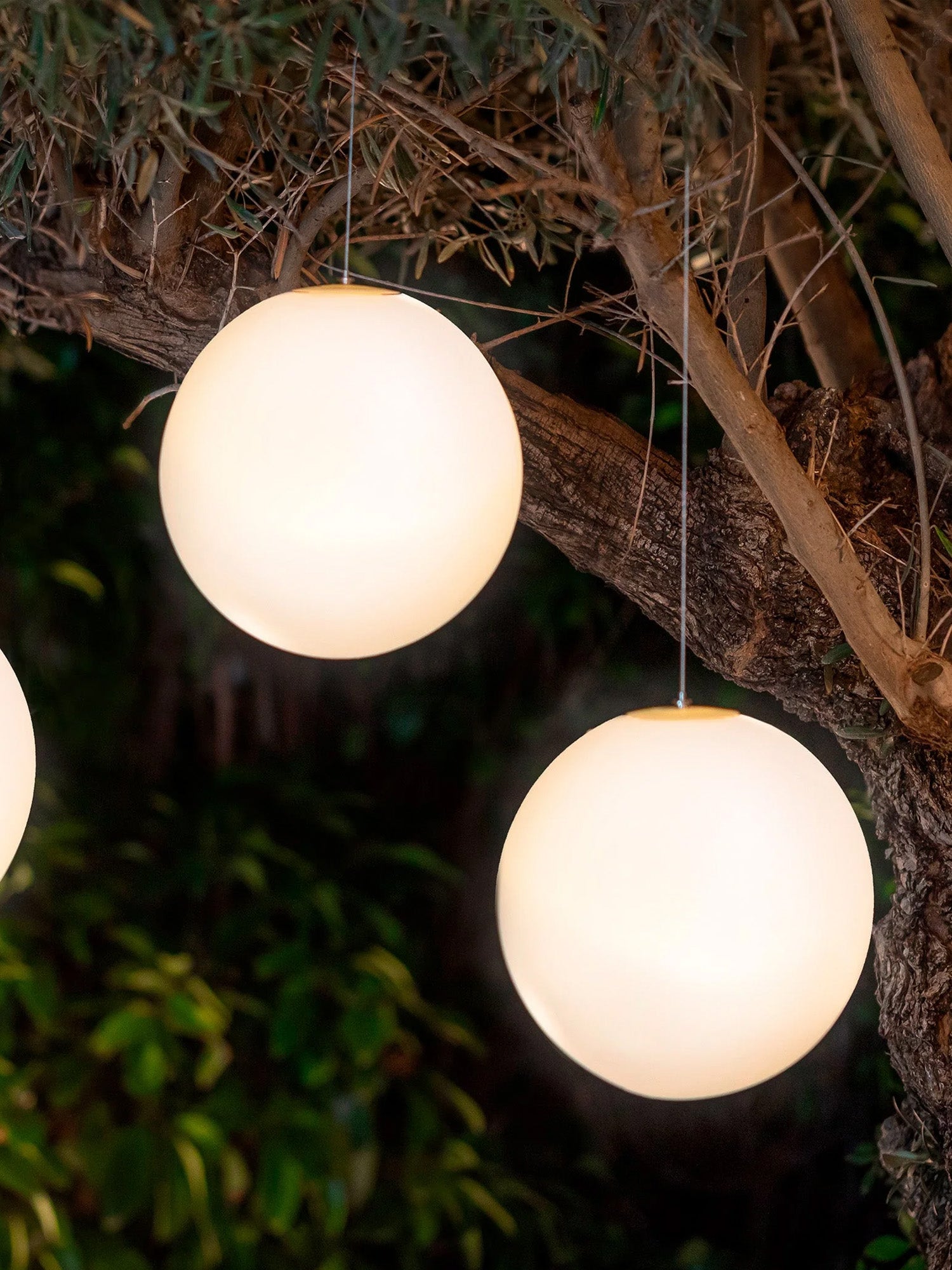 Lampada a sospensione Sferica con Batteria Ricaricabile Pianeta Immagine principale del prodotto