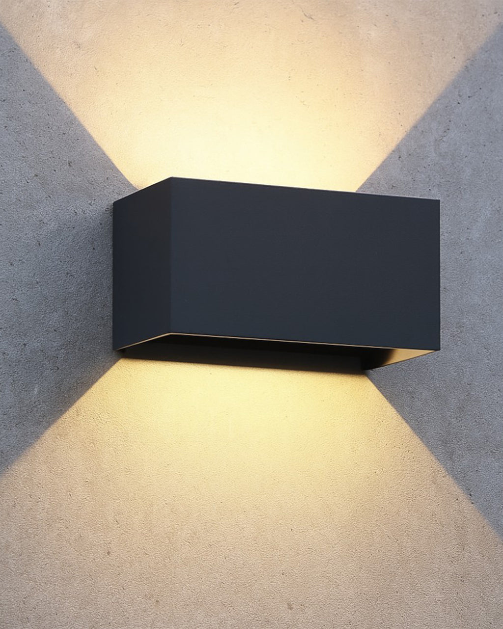 Applique LED esterno 24W CCT fascio regolabile IP65